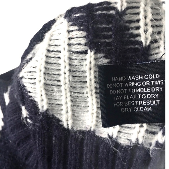 W118 by Walter Baker Zebra printed sweater small - Picture 10 of 12